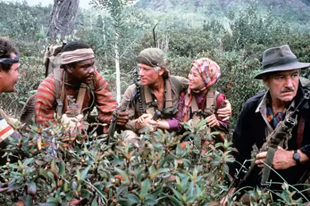 Niespotykane męstwo - galeria zdjęć - filmweb