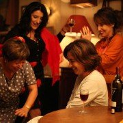Pozłacana klatka - galeria zdjęć - filmweb