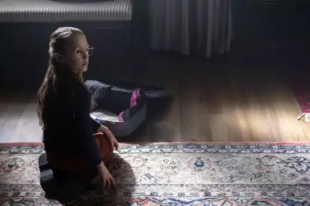 Nawiedzony dwór w Bly - galeria zdjęć - filmweb