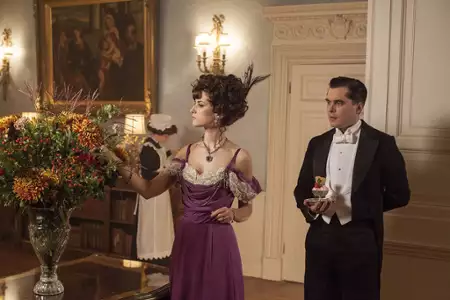 Pan Selfridge - galeria zdjęć - filmweb