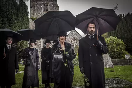 Pan Selfridge - galeria zdjęć - filmweb