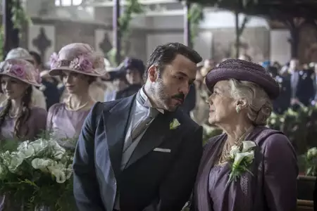 Pan Selfridge - galeria zdjęć - filmweb