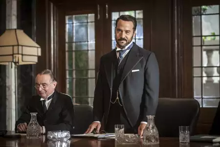 Pan Selfridge - galeria zdjęć - filmweb