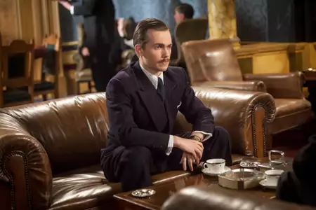 Pan Selfridge - galeria zdjęć - filmweb