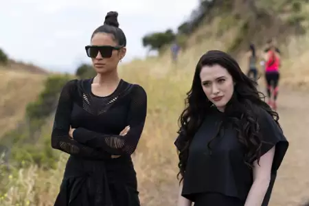 Dollface - galeria zdjęć - filmweb
