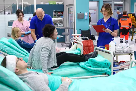 Szpital św. Anny - galeria zdjęć - filmweb