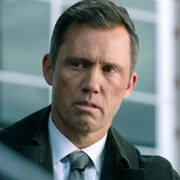 Uczciwy złodziej - galeria zdjęć - filmweb