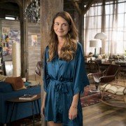 Younger - galeria zdjęć - filmweb