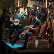 Younger - galeria zdjęć - filmweb