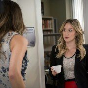 Younger - galeria zdjęć - filmweb