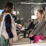 Younger - galeria zdjęć - filmweb