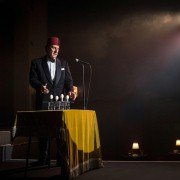 Tommy Cooper: Not Like That, Like This - galeria zdjęć - filmweb
