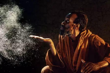 Genesis - galeria zdjęć - filmweb