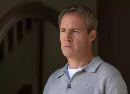 Hollington Drive - galeria zdjęć - filmweb