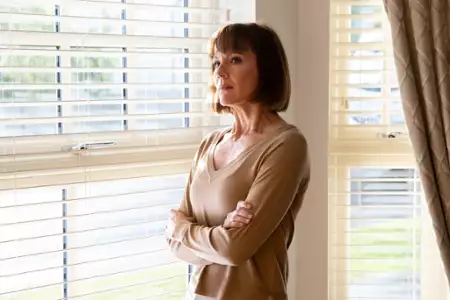 Hollington Drive - galeria zdjęć - filmweb