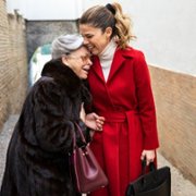 Niewygodny układ - galeria zdjęć - filmweb