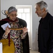 Niewygodny układ - galeria zdjęć - filmweb