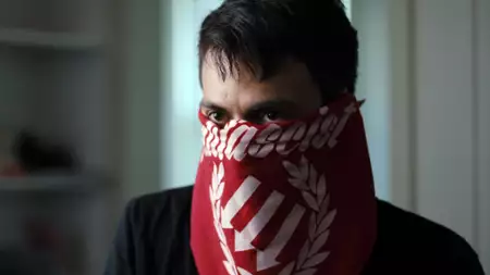 W sieci ułudy: Śmierć, kłamstwa i internet - galeria zdjęć - filmweb