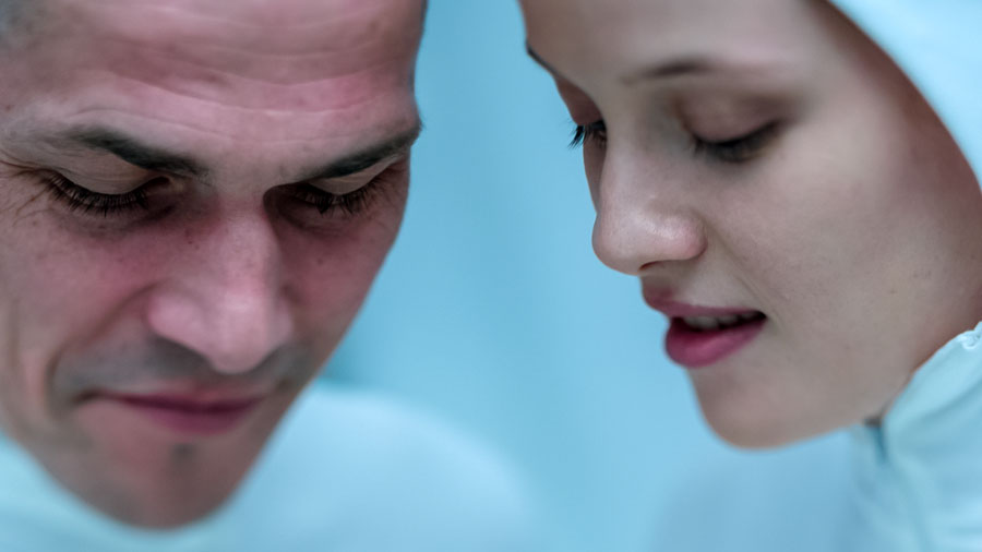 Bezwład (recenzja filmu Swobodne opadanie)