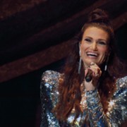 Idina Menzel w Idina Menzel: Droga na scenę
