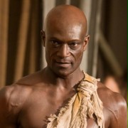 Peter Mensah w Spartakus: Zemsta