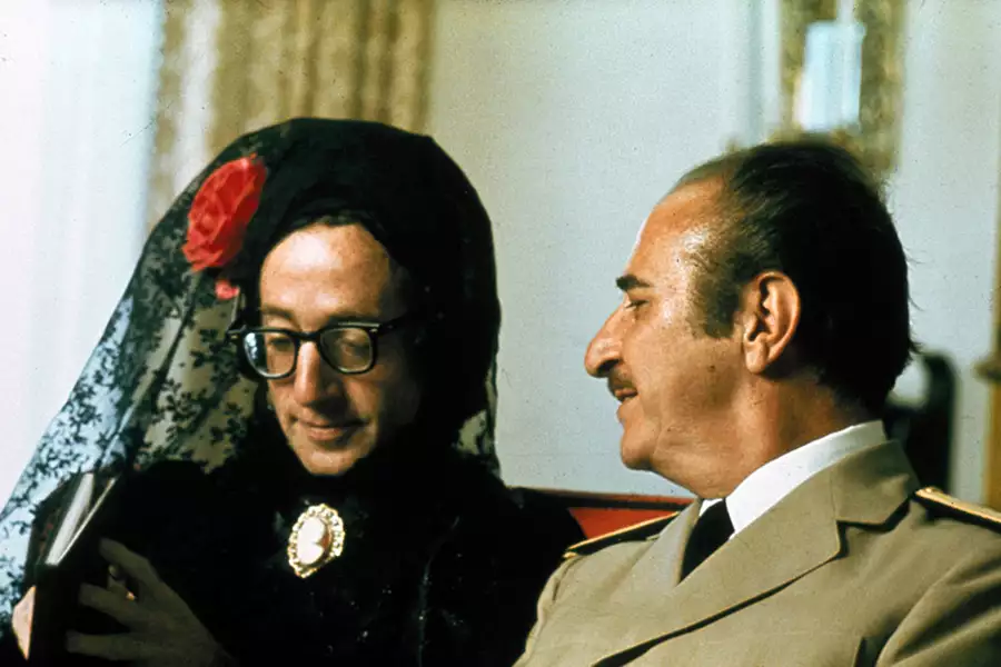 Bananowy czubek - galeria zdjęć - filmweb