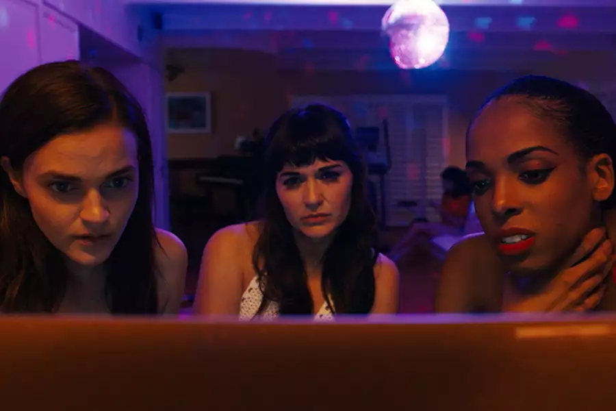 Cam - galeria zdjęć - filmweb