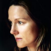 Laura Linney