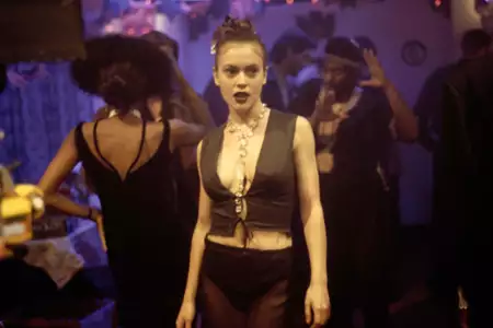 Trujący bluszcz II - galeria zdjęć - filmweb