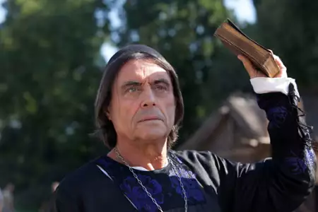 Filary Ziemi - galeria zdjęć - filmweb
