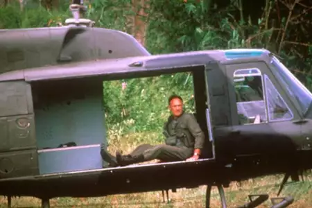 Bat 21 - galeria zdjęć - filmweb