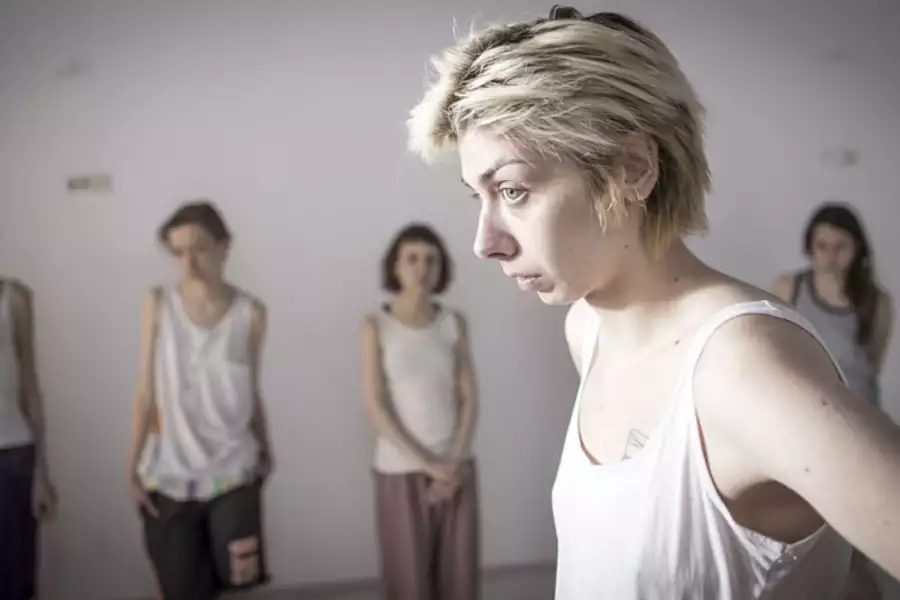Body/Ciało - galeria zdjęć - filmweb