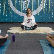 Yoga Hosers - galeria zdjęć - filmweb