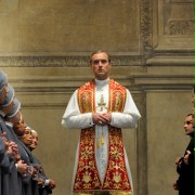 Młody papież - galeria zdjęć - filmweb