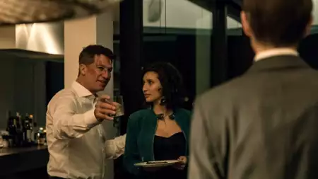 Bankowa gra - galeria zdjęć - filmweb