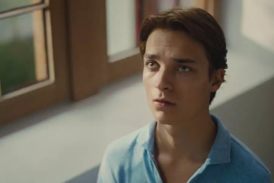 Wysokie fale - galeria zdjęć - filmweb
