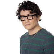 Pod kreską - galeria zdjęć - filmweb