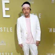 The Hustle - galeria zdjęć - filmweb