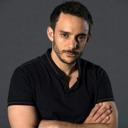 Damien - galeria zdjęć - filmweb