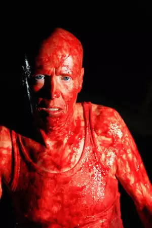 Ziemia niczyja: Powr&oacute;t szaleńca - galeria zdjęć - filmweb