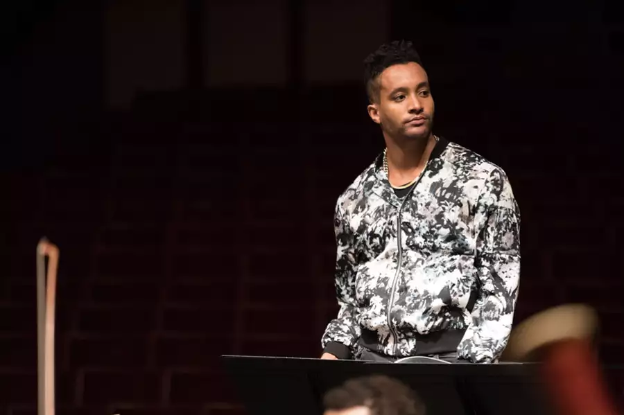 Mozart w miejskiej dżungli - galeria zdjęć - filmweb