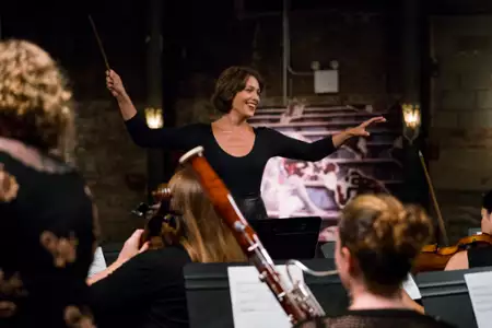 Mozart w miejskiej dżungli - galeria zdjęć - filmweb