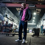 Locked - galeria zdjęć - filmweb