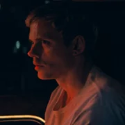 Locked - galeria zdjęć - filmweb