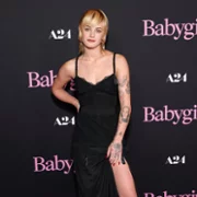 Babygirl - galeria zdjęć - filmweb