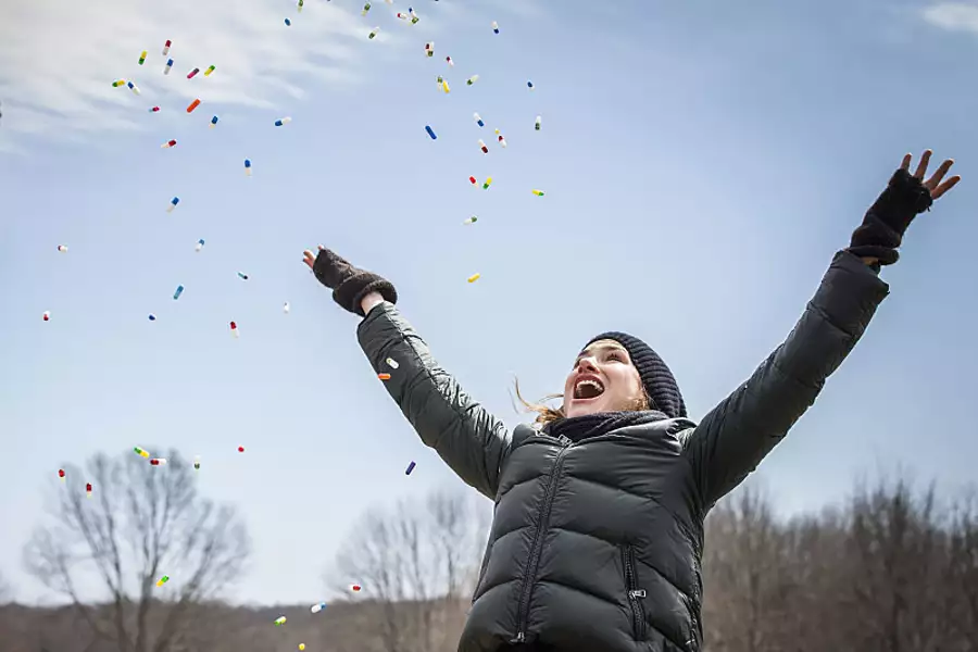 Happyish - galeria zdjęć - filmweb