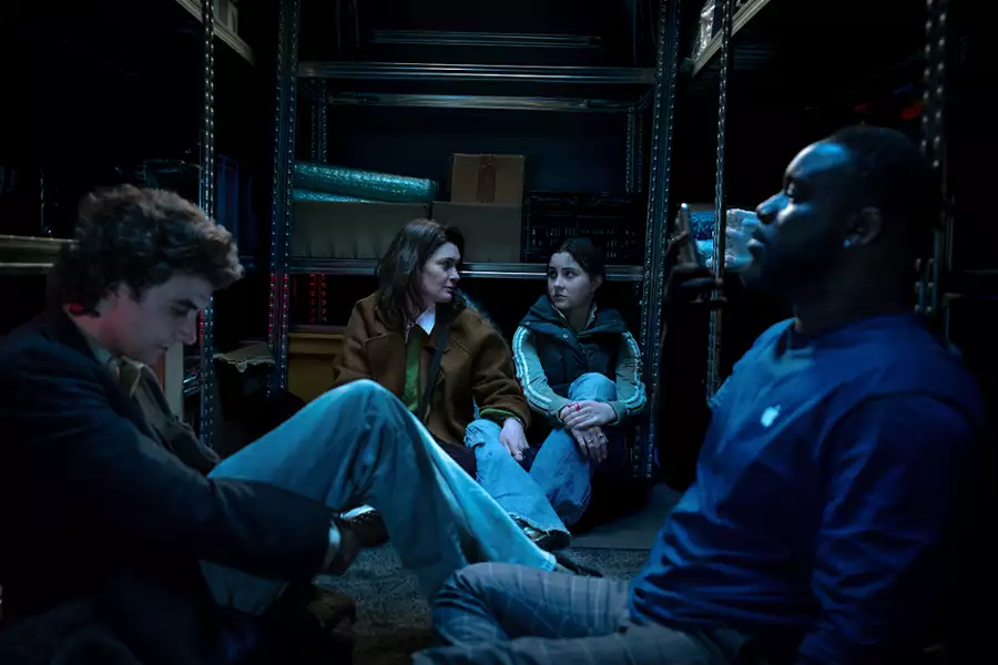 iHostage - galeria zdjęć - filmweb