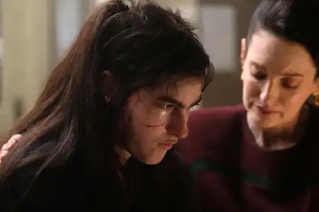 Strzępy - galeria zdjęć - filmweb