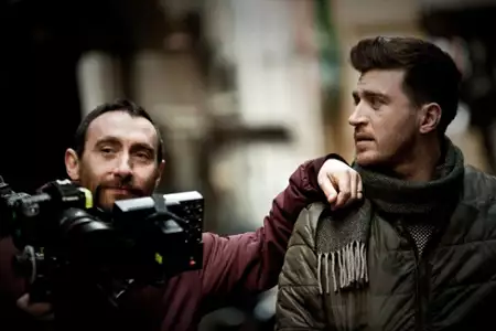 Jestem z Neapolu - galeria zdjęć - filmweb