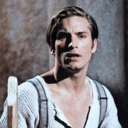 Krew dla Draculi - galeria zdjęć - filmweb